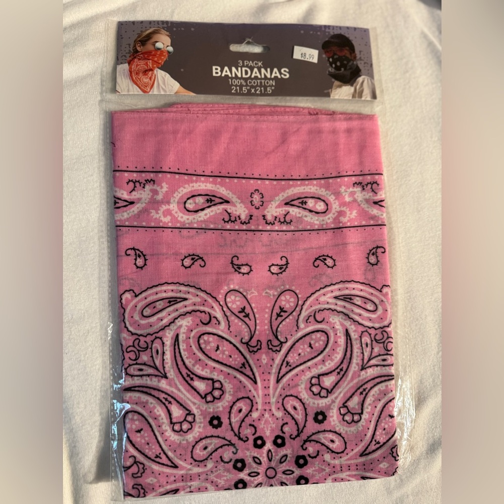 BRAND NEW 3PK Bandanas pink and black paisley